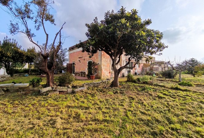 Squinzano - Via Chiesa